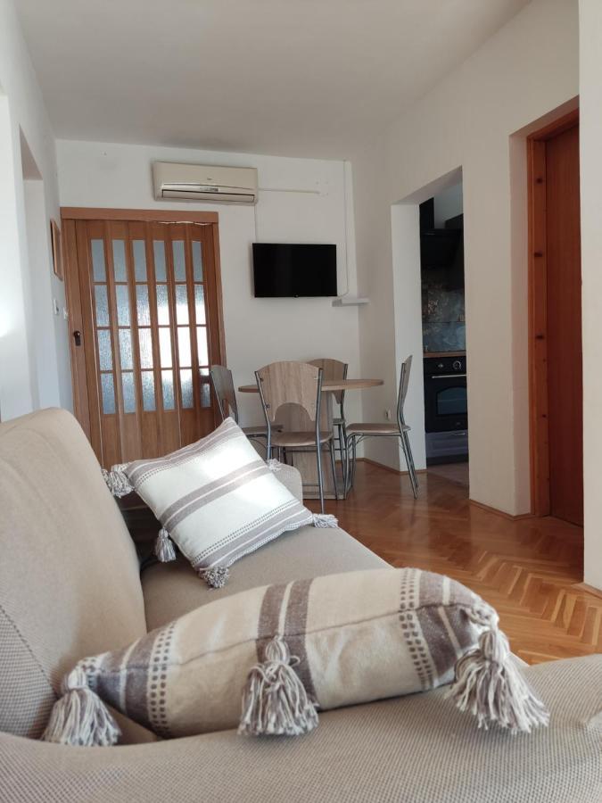 Apartman Car ヴィル エクステリア 写真