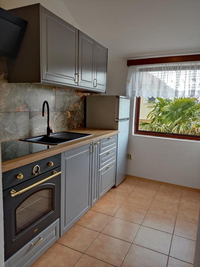 Apartman Car ヴィル エクステリア 写真